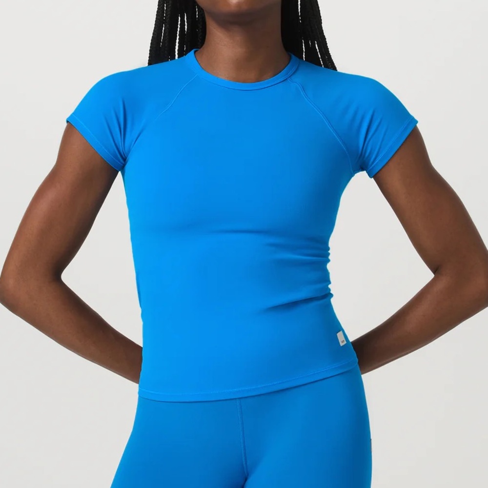 Vuori AllTheFeels Short Sleeve Essential Tee - Regattta Blue BNWT